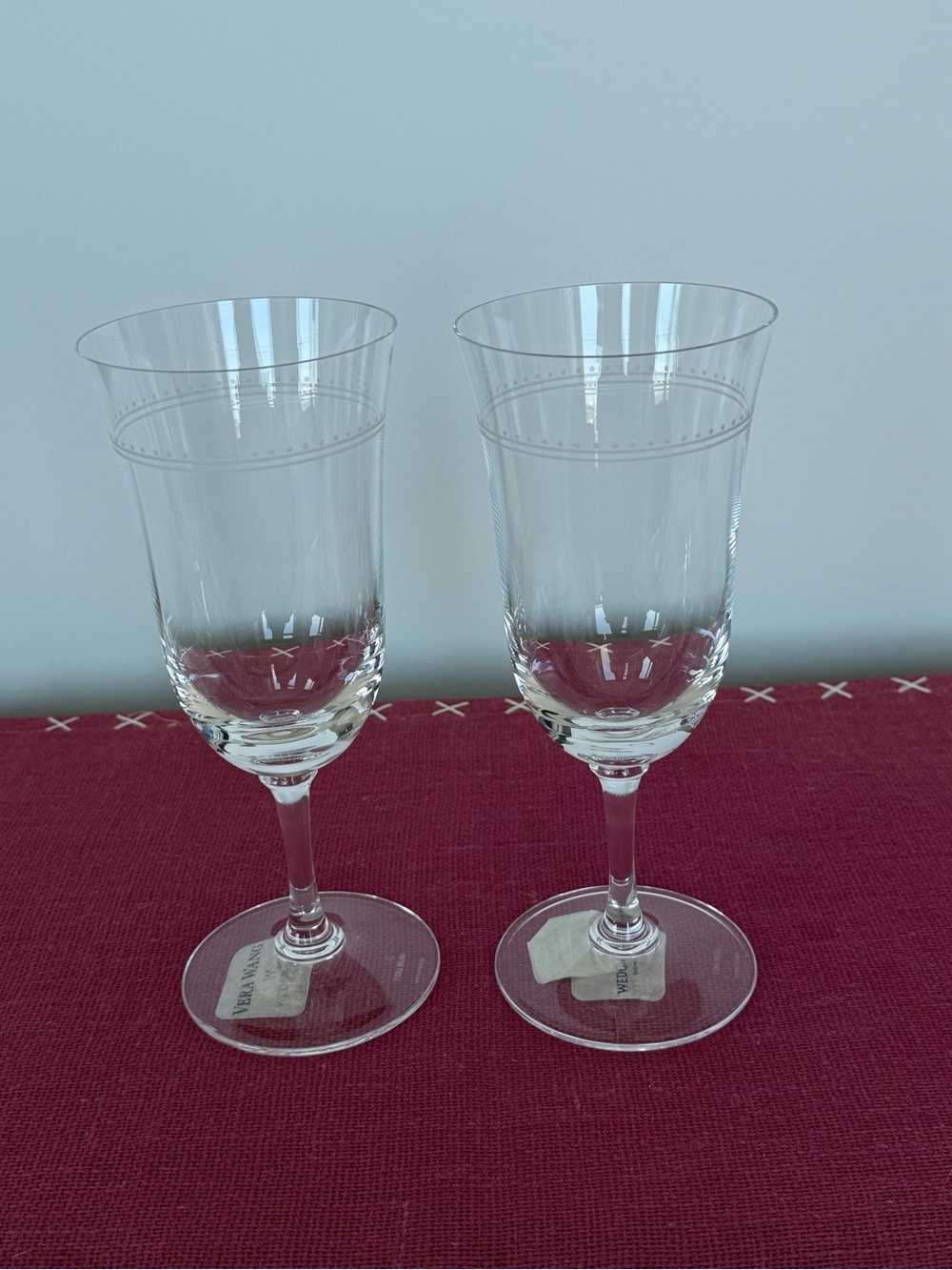 Vera Wang Wedgwood Crystal Grosgrain Pair of Glasses NWOB